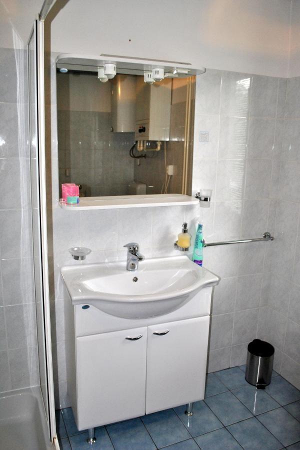Riverside Village Apartment *